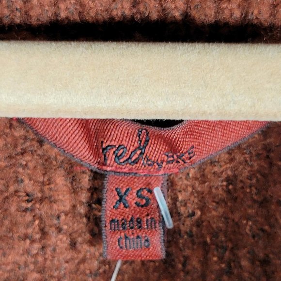 Red by EX Madder Brown Off Shoulder Cable Knit Sweater Women Size XS NWT - Picture 3 of 9